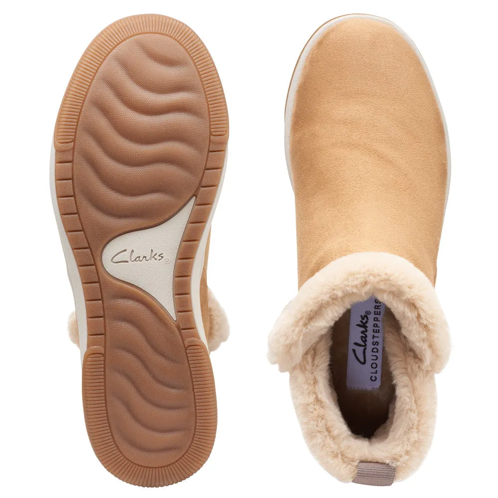 Clarks Breeze Fur Bootie Tan (Women's)