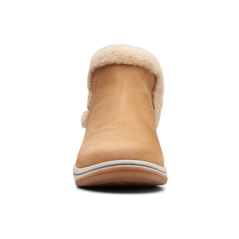 Clarks Breeze Fur Bootie Tan (Women's)