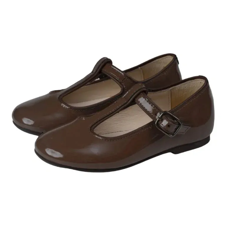 Mirtile - Nougat Patent Leather Strap for Girl by Manuela de Juan